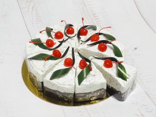 krajeny-dort-makovy